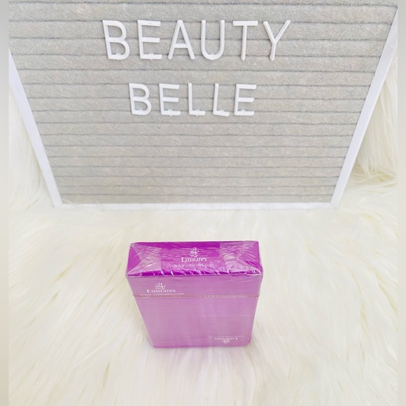 Emirates Airlines deck of cards - Picture 2 of 4